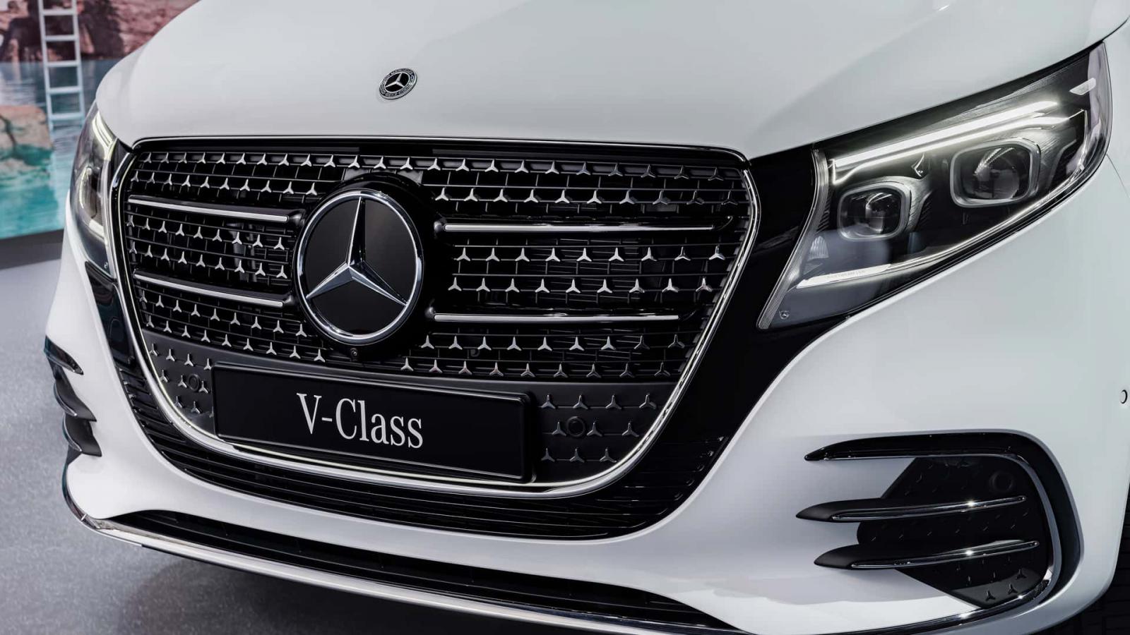 Mercedes: Ανανεώθηκαν τα βαν V-Class, V-Class Marco Polo και EQV